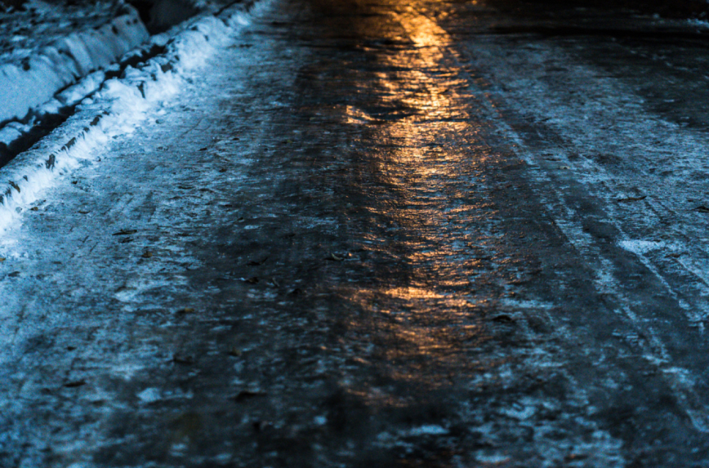 Ice beast sweeps across Serbia: Stock up on food; Rivers threaten to flood; Total traffic blockages possible