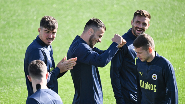 Tadić i Kostić idu na Ostrvo, Junajted u Španiji
