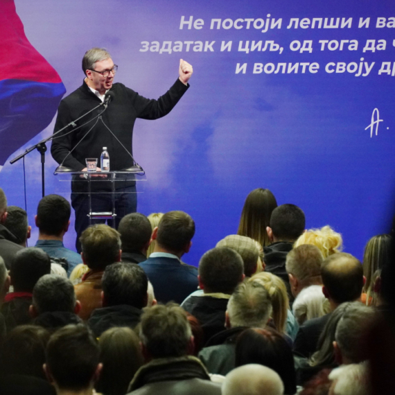 Vučić iz Požarevca: Propala im je obojena revolucija, neće uspeti; U Srbiji se narod pita
