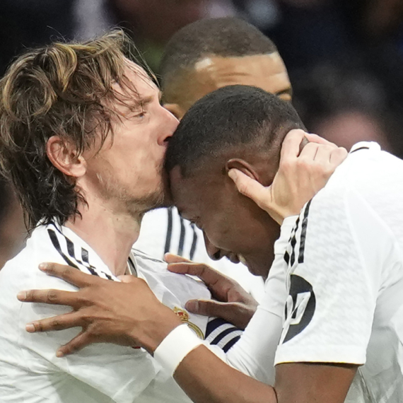 Golčina Modrića – Real siguran u Madridu VIDEO
