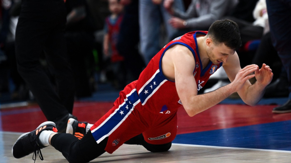 CSKA silan – Avramović u padu