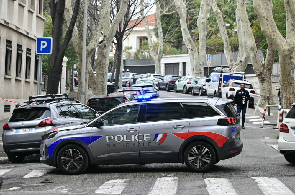 Drama u školi: Učenik napao direktora; Odmah reagovala policija FOTO