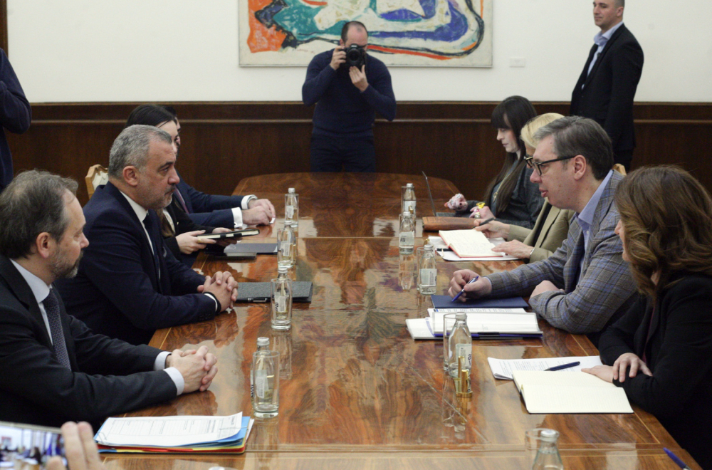 Vučić sa Lukasom Furlasom: Srbija ostaje na evropskom putu FOTO