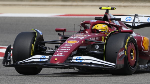 Vratila se Formula 1 – Mercedesov tinejdžer zasenio Hamiltonov debi VIDEO