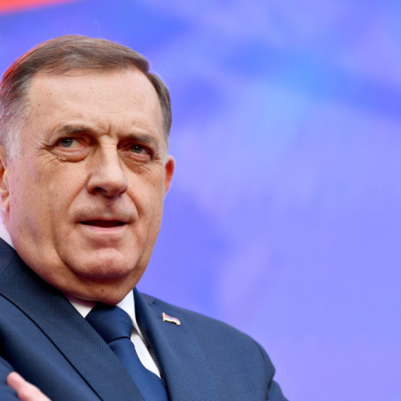Dodik: Referendumom će se rešavati sva pitanja; Niko ne traži izbore, čak ni opozicija
