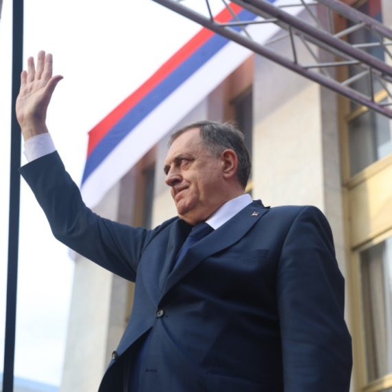 Dodik proglašen krivim