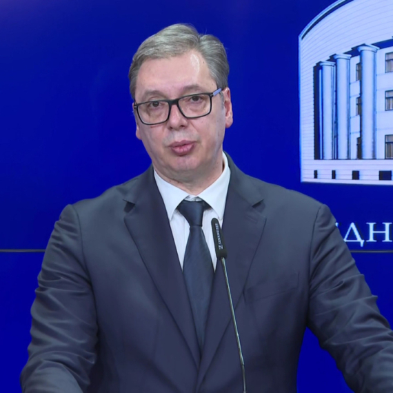 Vučić: A difficult day for the entire Serbian people; Serbia will do its best to help preserve peace