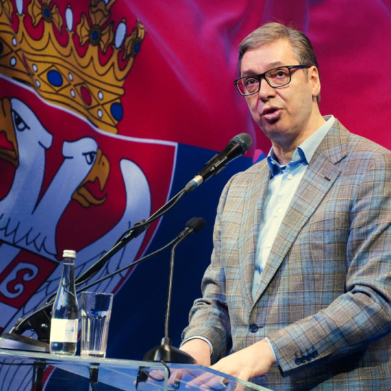 Vučić najavio gradnju fabrike namenske industrije