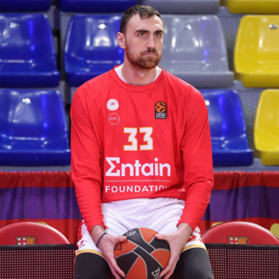Partizane, oprez – Olimpijakos silan, Milutinov sjajan