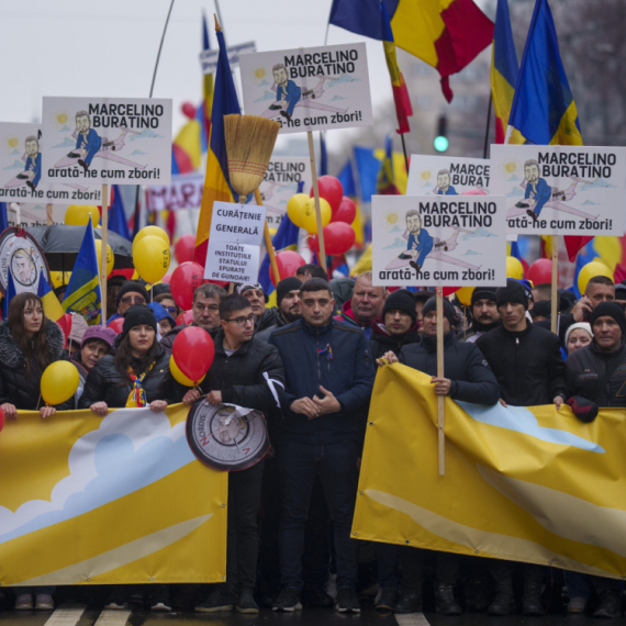 Haos na ulicama Bukurešta: Sukob policije i demonstranata FOTO/VIDEO