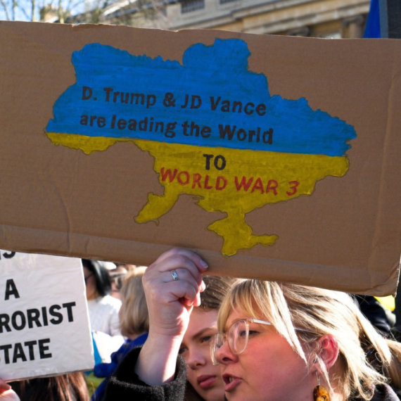 Haos u Americi zbog svađe Trampa i Zelenskog; Bukte protesti FOTO/VIDEO