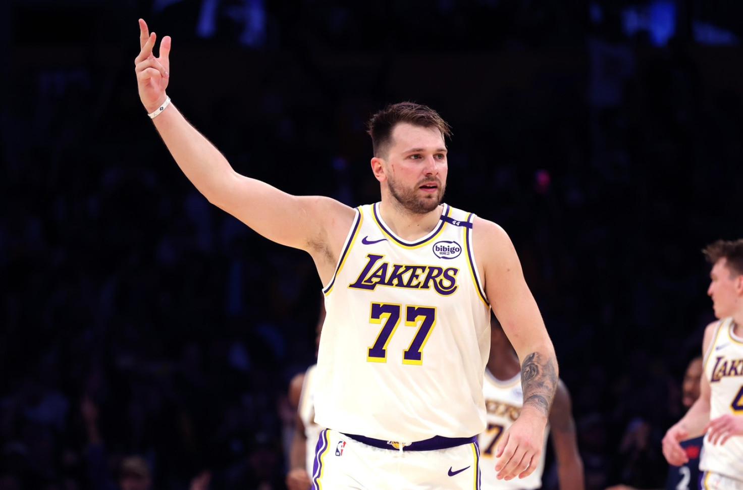 Petar Grašo zapevao za Luku Dončića: NBA zvezde se opustile uz domaći hit pred veoma važnu utakmicu VIDEO