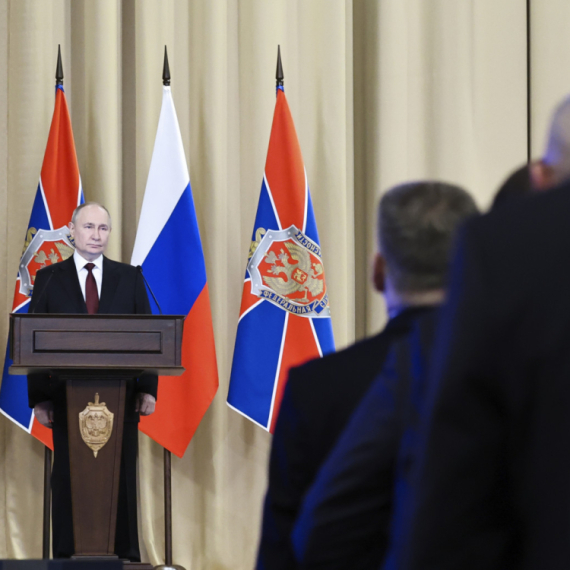The West is falling apart: "Putin knows everything"