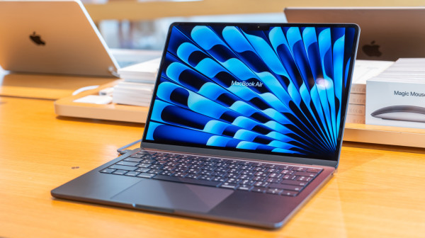 Nestašica AI čipova pogodila Apple: MacBook Air rasprodat, čekanje i do jeseni