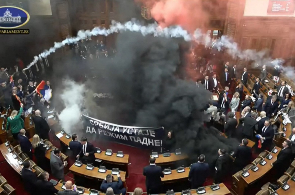 The opposition in the Serbian Parliament demonstrated violence and savagery: Three MPs were injured