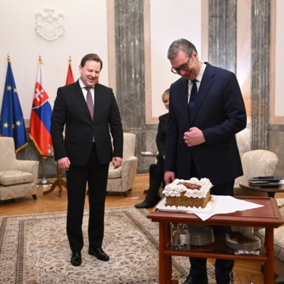 Vučić primio rođendansku čestitku predsednika Slovačke: Radujem se ličnom sastanku uskoro FOTO