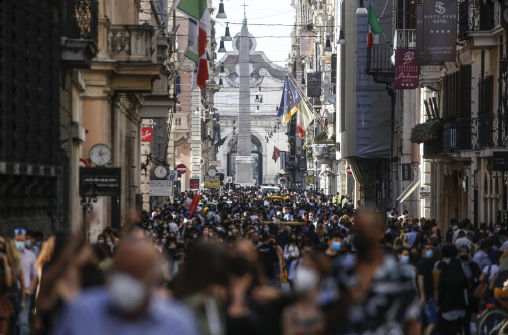Trampove carine će zaviti Italiju u crno