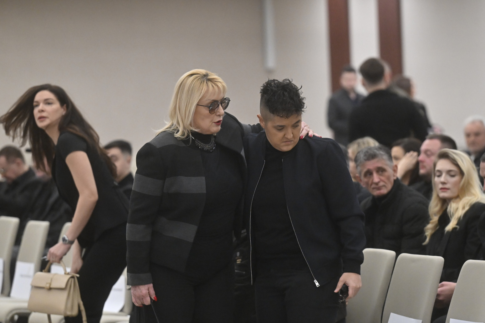Završena komemoracija Saši Popoviću: Marija Šerifović održala potresan govor, cela sala plakala FOTO