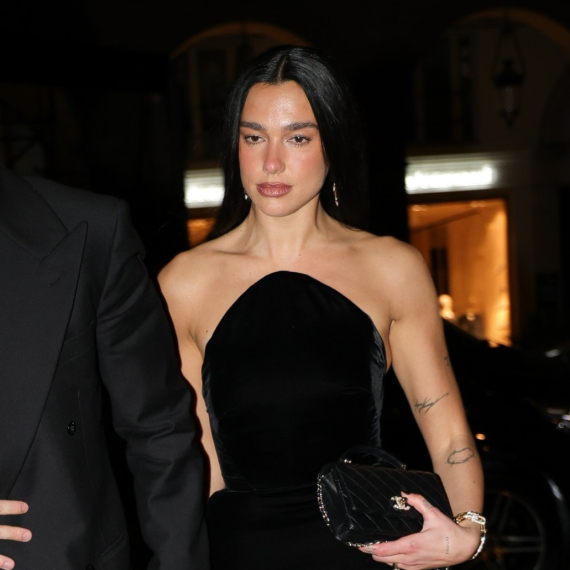 "Albanski Džordž Kluni": Dua Lipa pokazala kako se provodi s ocem, komentari pljušte FOTO