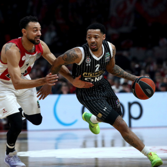 Partizan nemoćan, Olimpijakos slavio; Milutinov: "To ostaje među nama"; "Mnogo toga je bilo loše"