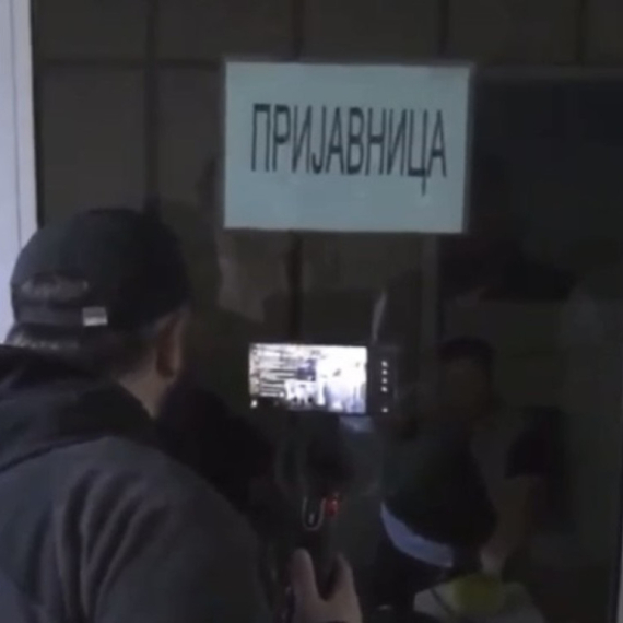 Šarovićev pristalica pretio policiji: Ovo je jasna potvrda da se 15. marta sprema prevrat VIDEO