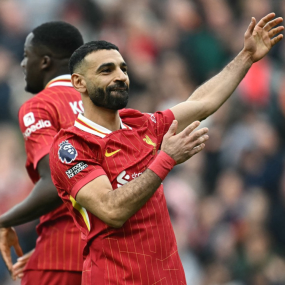 Salah 27/17 – na "Enfildu" već mogu da stave šampanjac u kiblu