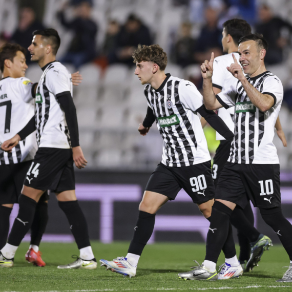Partizan u četvrtfinalu!