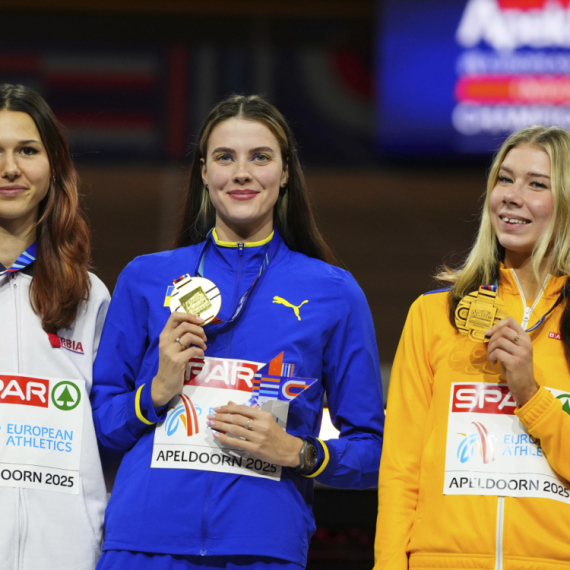 Angelina Topić okićena srebrom FOTO