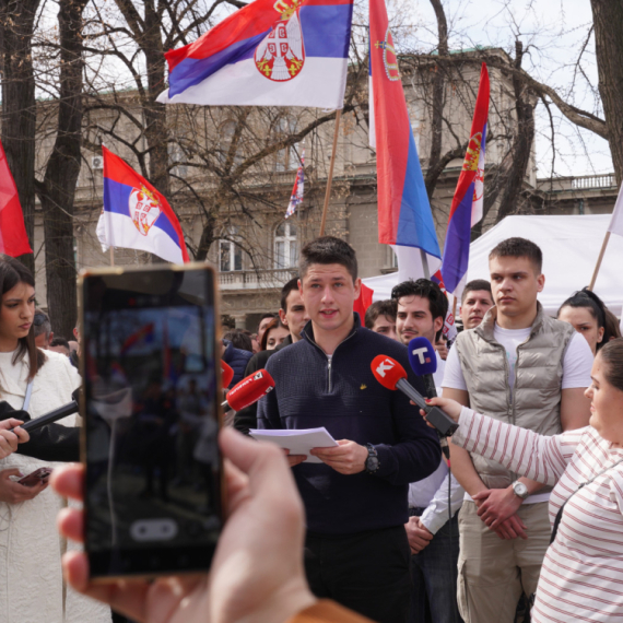 Obratili se studenti koji žele da uče: Do 17. marta ovo mora da se završi