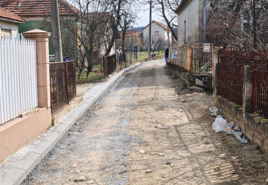 Radovi u punom jeku: Rekonstruiše se više ulica u Kruševcu FOTO
