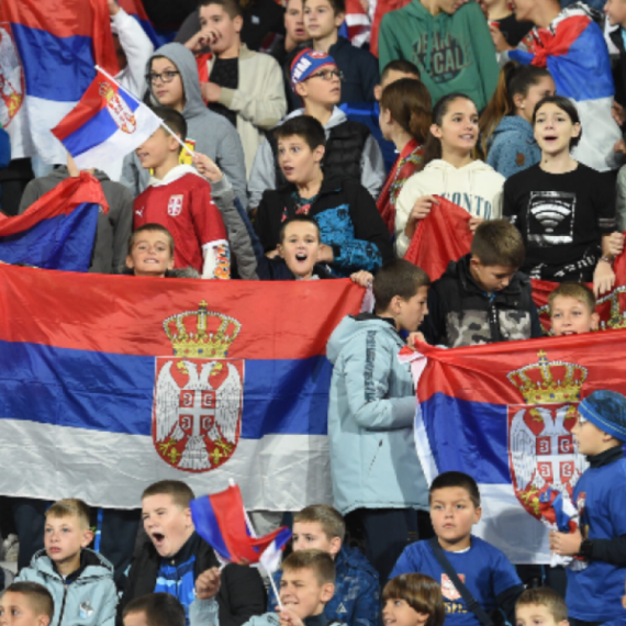 Srbija zove škole: "Zajedno do pobede"