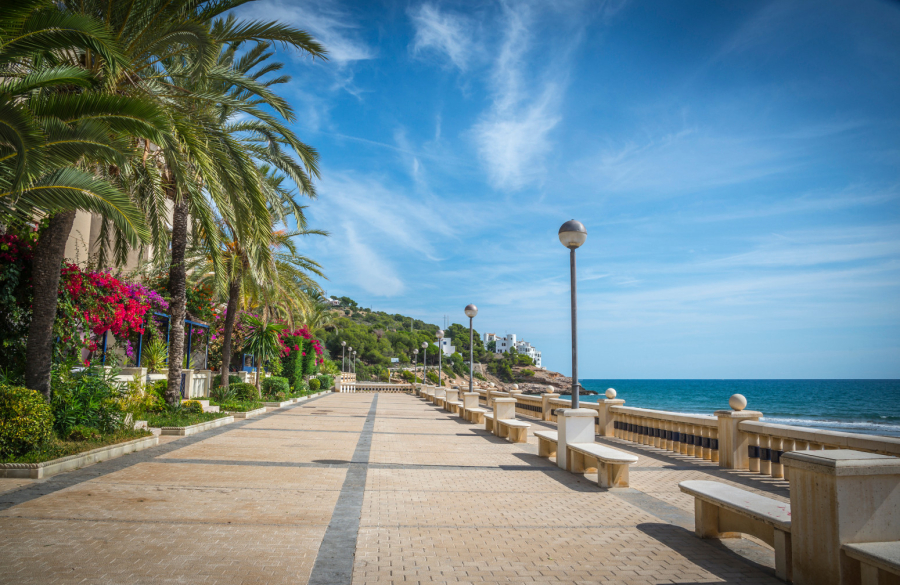 Ova mediteranska plaža proglašena je za najsrećniju na svetu: Ima 300 sunčanih dana godišnje FOTO