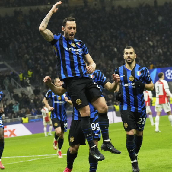 Inter "osvetio" Seriju A – navijači protestovali na "San Siru" VIDEO