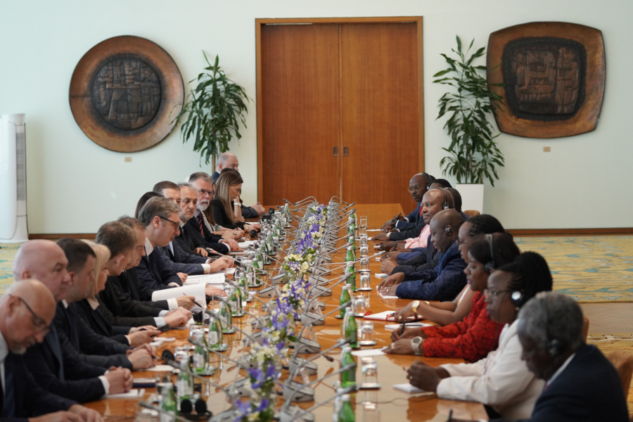 Vučić hosts the President of Burundi: A tete-a-tete meeting is underway at the Palace of Serbia VIDEO