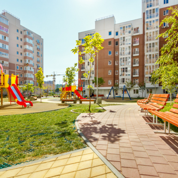 Kragujevac izdvaja 35 miliona za izgradnju novih i obnovu starih igrališta