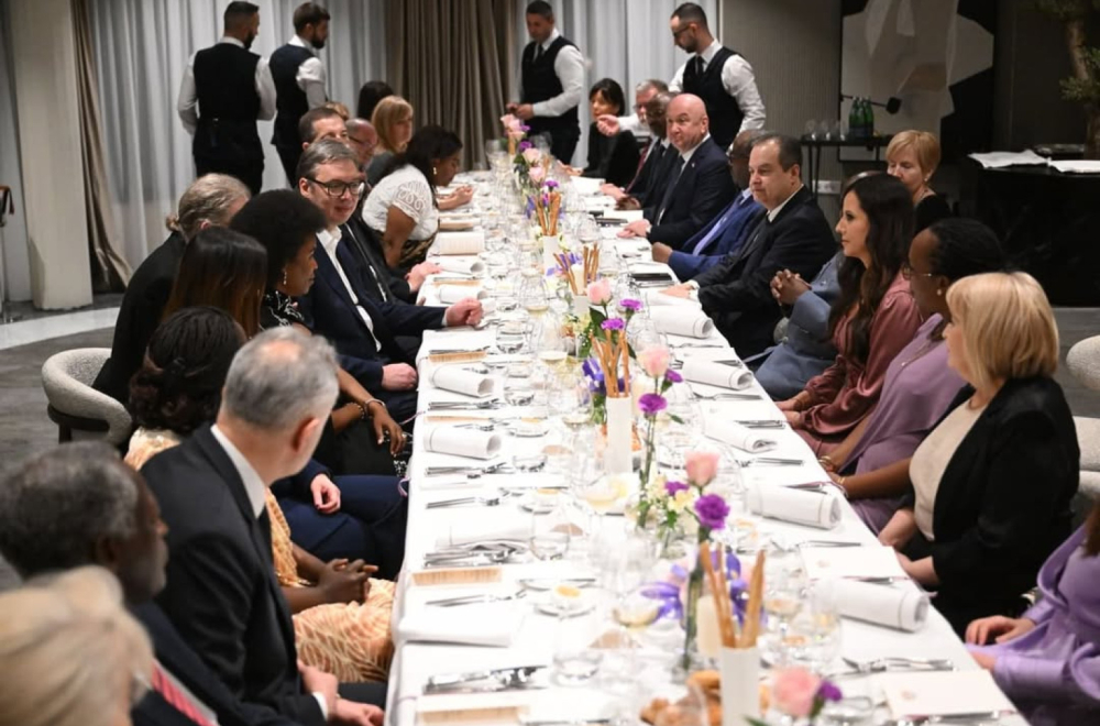 Vučić priredio večeru u čast predsednika Republike Burundi: Ovakvi susreti produbljuju prijateljstvo FOTO