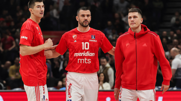 Sferopulos prelomio – Zvezda bez trojice na "manekene"