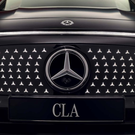 Mercedes u tajnosti promenio logo