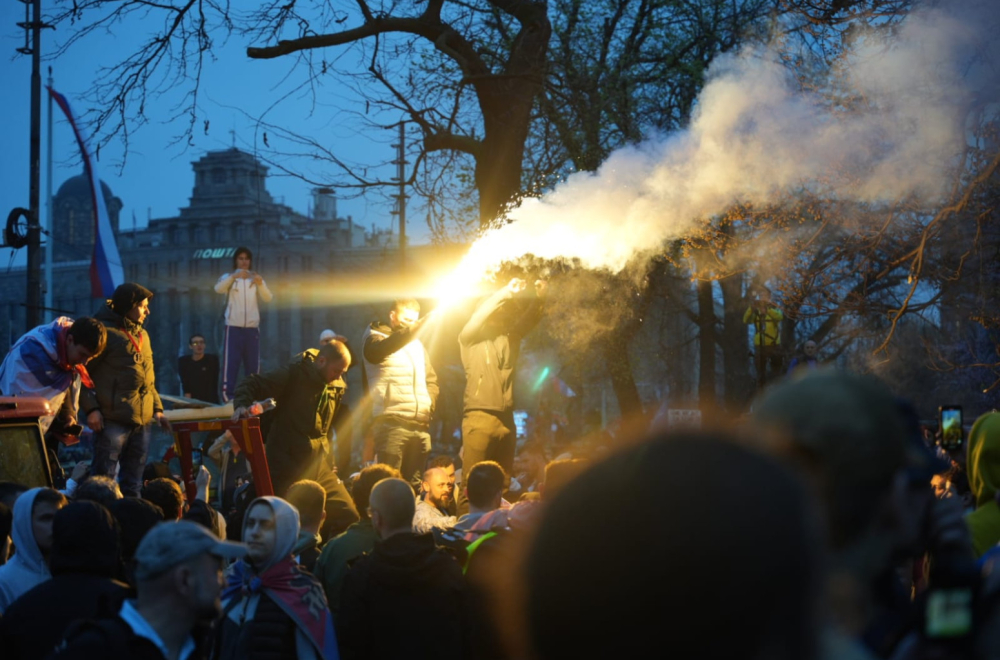 Američki vojni analitičar: Pripreme za obojenu revoluciju trajale godinama; Protesti operacija stranih službi