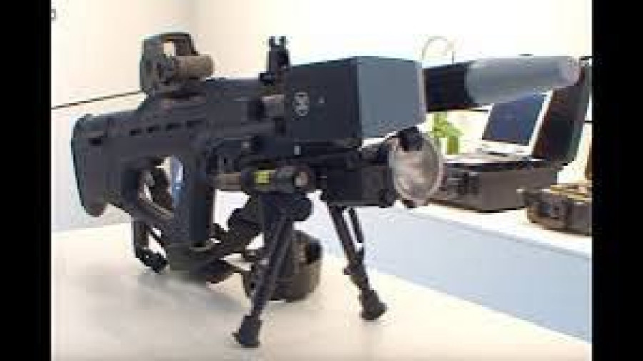 Oglasio se MUP i pokazao fotografije: Na terasi Predsedništva anti-dron puška, a ne zvučni top FOTO
