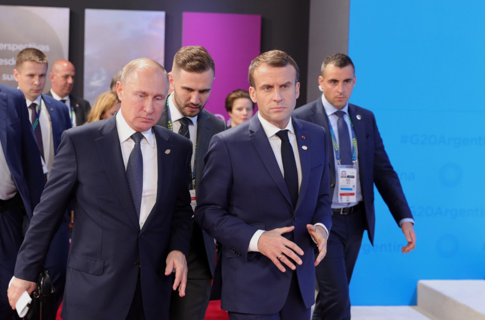 "Putin je svetski lider, Makron nikome nije potreban"