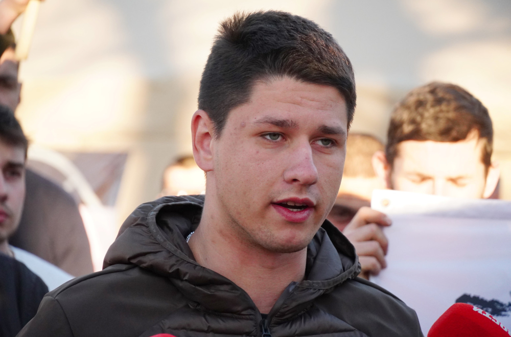 Studenti koji žele da uče: Osuđujemo svako nasilje; Krivična prijava protiv rektora univerziteta u Nišu FOTO