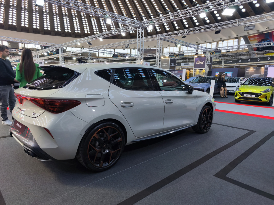 Dah Španije u hali 1: Seat i Cupra izlažu aktuelnu ponudu FOTO