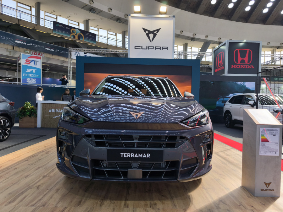 Dah Španije u hali 1: Seat i Cupra izlažu aktuelnu ponudu FOTO