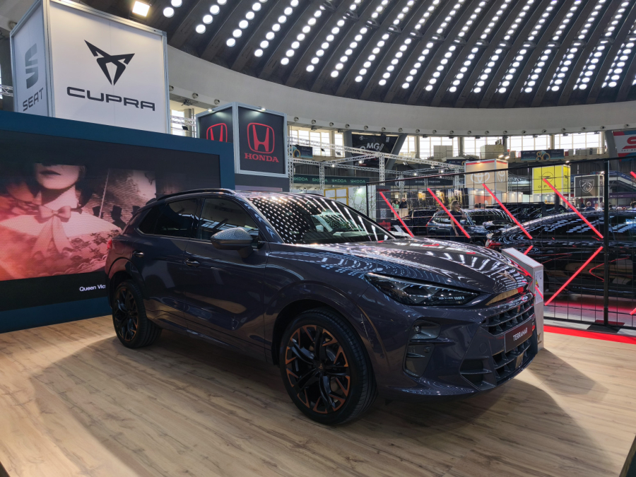 Dah Španije u hali 1: Seat i Cupra izlažu aktuelnu ponudu FOTO