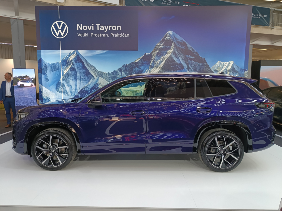 Volkswagen na sajmu predstavio novi SUV sa 7 sedišta FOTO