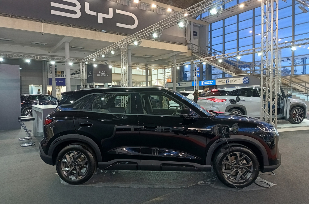 Kineski BYD menja pristup: "Nisu svi spremni za električne automobile"