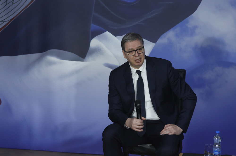Vučić: Propala im je revolucija, pa lažu o zvučnom topu; Nećemo da dozvolimo da nam unište Srbiju