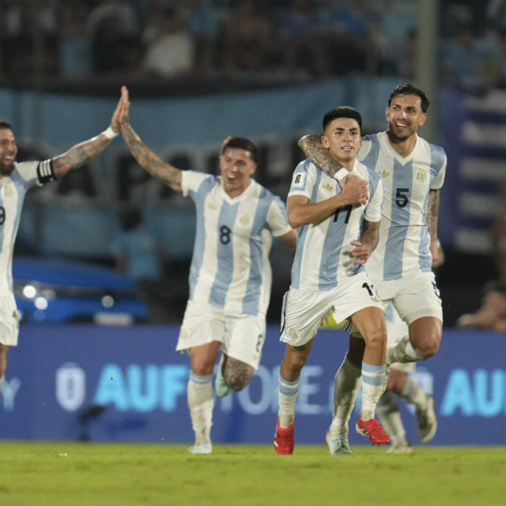 Almada odmenio Mesija – varničilo u Montevideu, Argentina juriša ka Mundijalu VIDEO