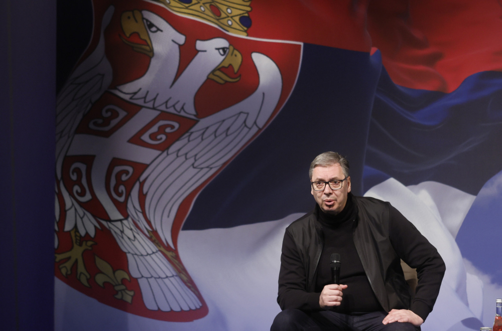 Vučić razgovarao sa građanima u Leskovcu: Nikada neću odustati od svoje politike; Njihova politika je nasilje